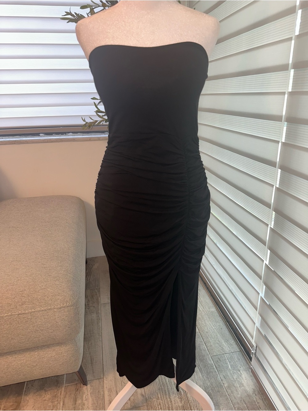 Klassy Network Tube Top Ruched Bodycon Dress w/ Slit, Size Medium
